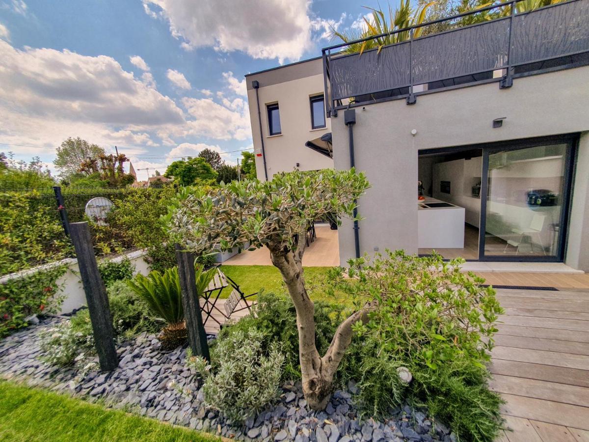 Exigehome - Chambre D'Hote Avec Jacuzzi Et Jardin Paysage, Partage Orgeval  Eksteriør billede