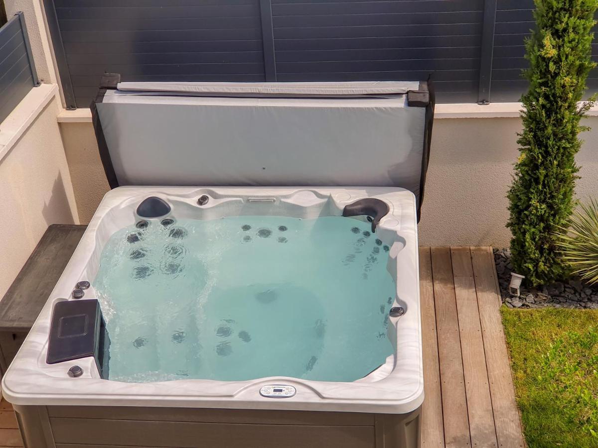 Exigehome - Chambre D'Hote Avec Jacuzzi Et Jardin Paysage, Partage Orgeval  Eksteriør billede